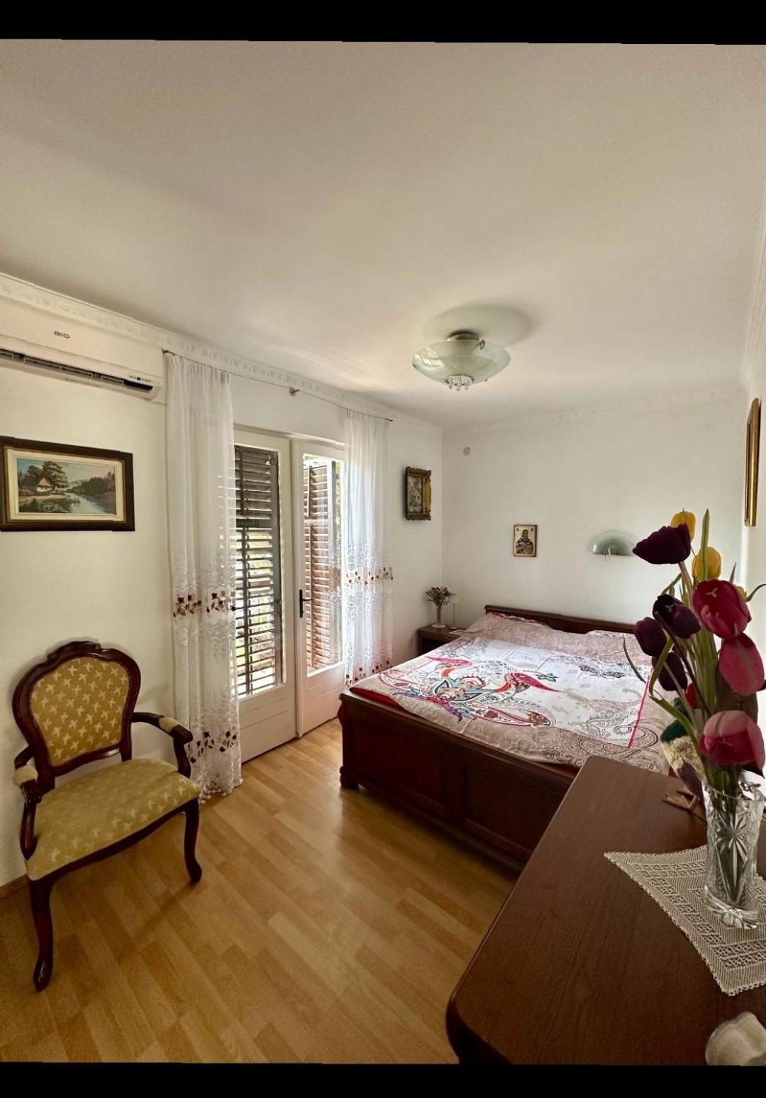 Apartment Botanicheskiy Sad ストモレ エクステリア 写真