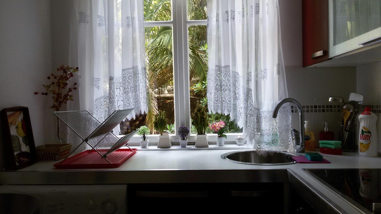 Apartment Botanicheskiy Sad ストモレ エクステリア 写真